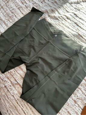 Green lululemon leggings size 8